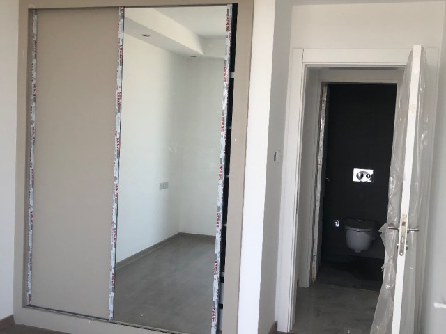 2+1 FLAT FOR SALE WITH COMMERCIAL PERMIT IN METEHAN-KERMİYA RESIDENCE BUILDING.. 90533 859 21 66