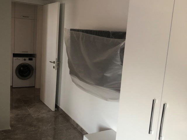 2+1 WOHNUNG ZU VERMIETEN IN DEREBOYU NDA LÜ LLOU NULL MÖBLIERT.. ** 