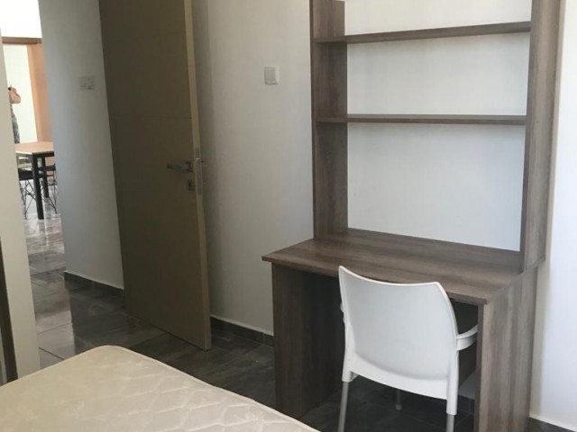 VOLL MÖBLIERTE 2 + 1 WOHNUNG ZUR MIETE IN HAMITKÖY.. ** 