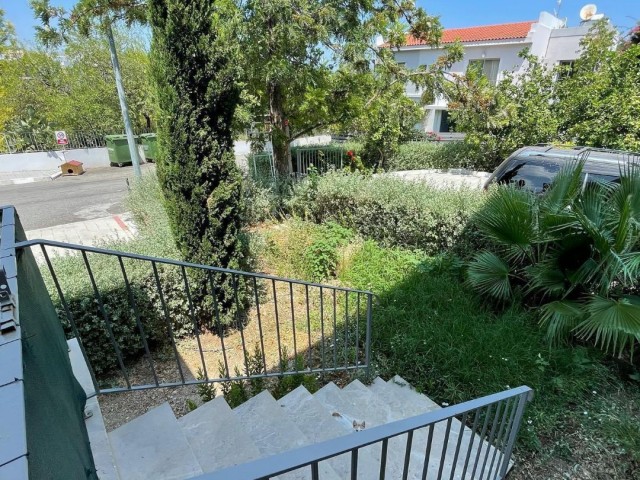 2+1 Wohnung Zu vermieten in Kyrenia Alsancak ** 