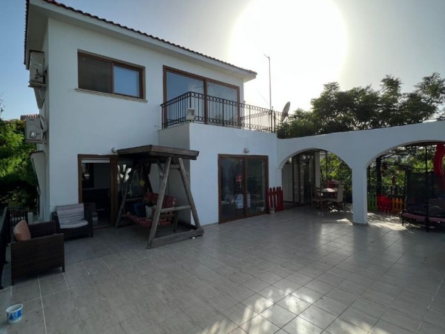 4+1 Villa zum Verkauf in Kyrenia Alsancak ** 