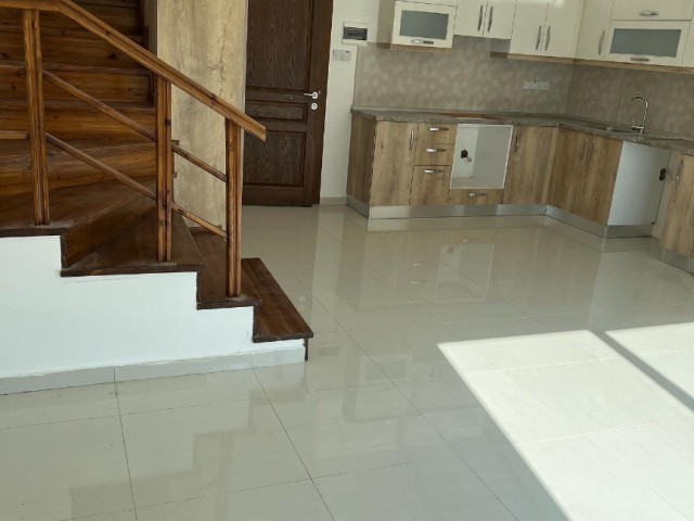 Flat For Sale in Küçük Kaymaklı, Nicosia