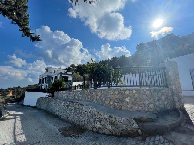 Villa For Sale in Karşıyaka, Kyrenia