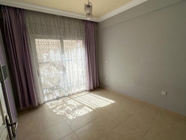 Flat For Sale in Küçük Kaymaklı, Nicosia