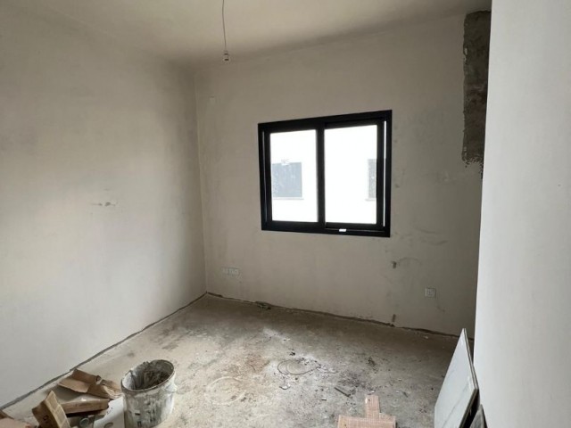 LEFKOŞA/DUMLUPINAR DA 115 M2 TÜRK KOÇANLI SIFIR SATILIK 3+1 DAİRE ..İLETİŞİM- 05338555472