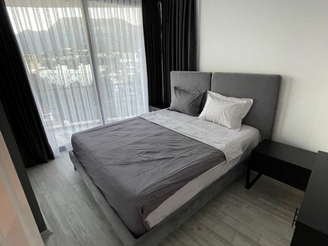 DAILY FULLY FURNISHED 2+1 FLAT FOR RENT IN KYRENIA CENTER..