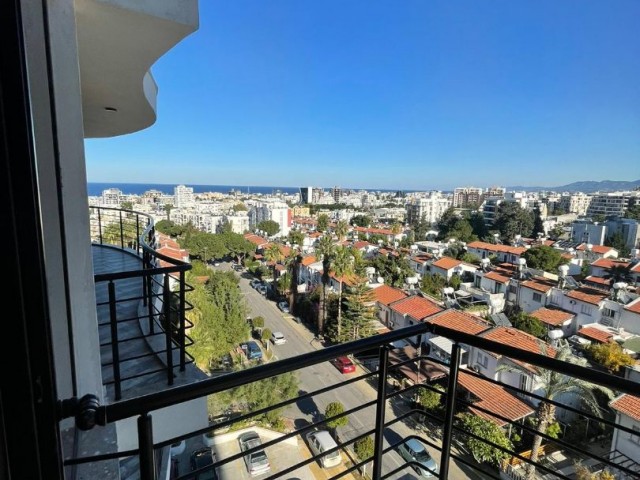 DAILY FULLY FURNISHED 2+1 FLAT FOR RENT IN KYRENIA CENTER..