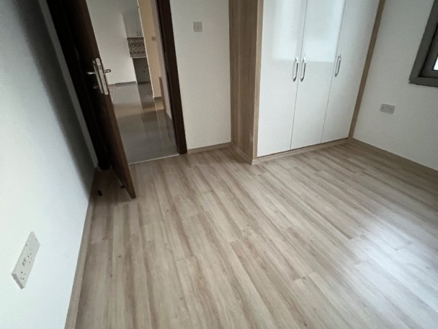 LEFKOŞA/GÖNYELİ DE EBEVEYN BANYO/WC Lİ SATILIK SIFIR 3+1 DAİRE..0533 859 21 66