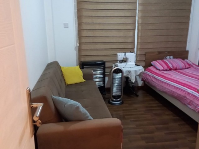 3+1 WOHNUNG ZU VERKAUFEN MIT EIGENEM SCHLAFZIMMER IN ORTAKOY/LEFKOŞA MIT TÜRKISCHEM AUFZUG. .  0533 859 21 66