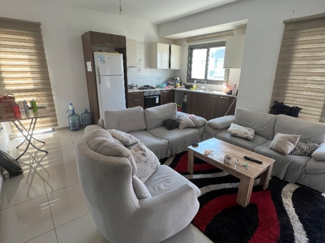 KÜÇÜKKAYMAKLI/LEFKOŞA DA  ASANSÖR LÜ FULL EŞYALI KİRACILI SATILIK 2+1 DAİRE