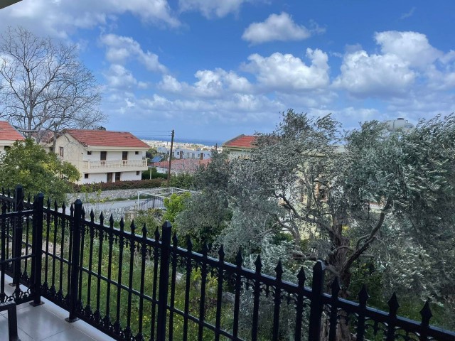 SPACIOUS STUDIO APARTMENTS IN TOUCH WITH NATURE. . .  FULLY FURNISHED, FULLY FURNISHED, INVERTER AIR CONDITIONING, JACUZZI, SPACIOUS WARDROBES WITH MANY ADVANTAGES SUCH AS SPACIOUS WARDROBES, SPACIOUS STUDIO APARTMENTS IN THE ALSANCAK REGION OF GİRNE