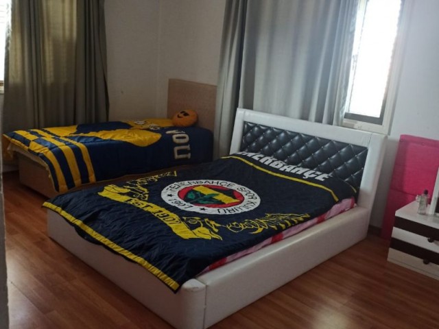 Lefkoşa Küçük kaymaklıda satılık 3+1daire 