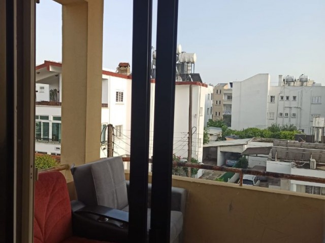 3+1 flat for sale in Nicosia Küçük Kaymaklı