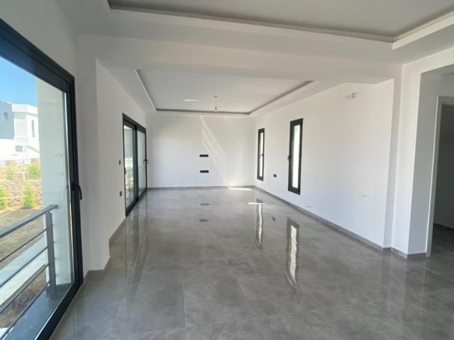 4+1 - 3+1 UND TRIPLEX CHANCE VILLA ZUM VERKAUF IN BEYLERBEYI, EINEM DER NEZİH-WOHNGEBIETE VON KYRENIA !!! 0542 889 57 73