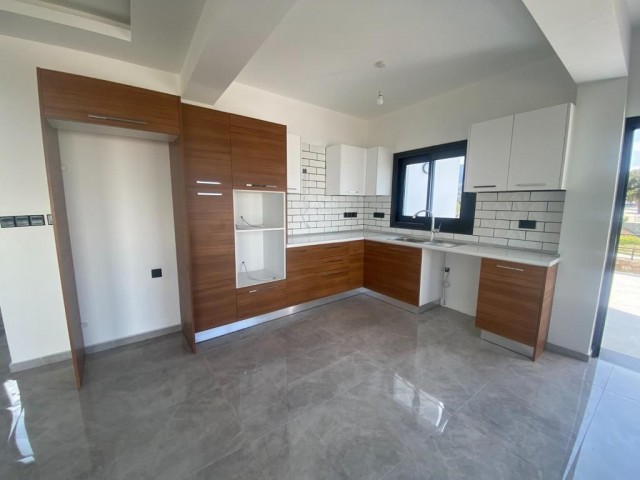 4+1 - 3+1 UND TRIPLEX CHANCE VILLA ZUM VERKAUF IN BEYLERBEYI, EINEM DER NEZİH-WOHNGEBIETE VON KYRENIA !!! 0542 889 57 73