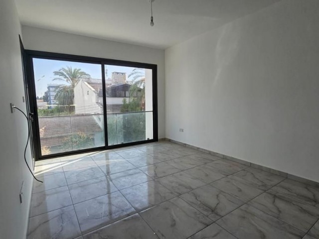 2+1 WOHNUNG ZUM VERKAUF IN NICOSIA / YENISEHİR…