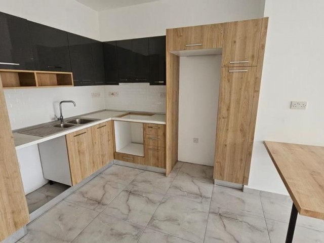 آپارتمان 2+1 برای فروش در نیکوزیا / YENISEHİR…