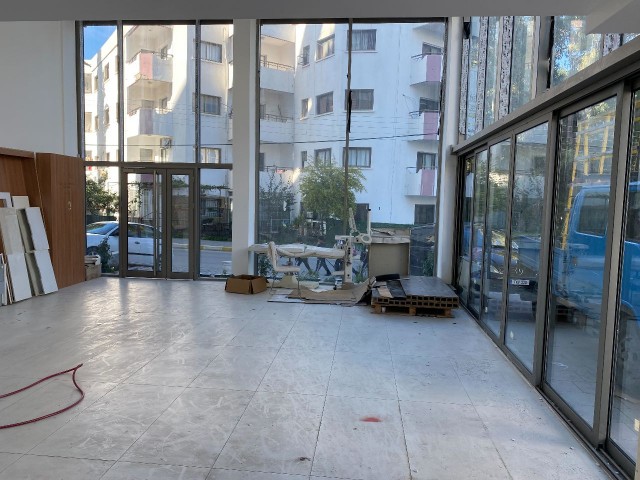 Girne Merkez Kiralık Dükkan Sende Katlı