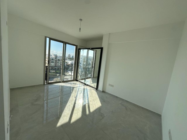 LEFKOŞA / KIZILBAŞ MEVKİNDE YENİ  3+1 SATILIK SIFIR DAİRE. 