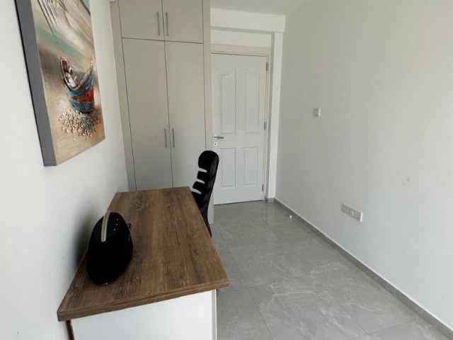 Girne Alsancak’ta satılık  full eşyalı 3+1 daire