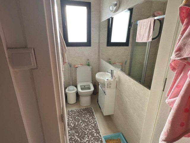 Girne Alsancak’ta satılık  full eşyalı 3+1 daire