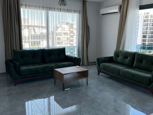 Girne Merkezde Sıfır Eşyalı Lüks 3+1 Penthouse