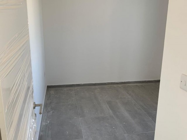 2+1 neue Wohnung zum Verkauf in Nordzypern,Famagusta,Yenibogazici ** 