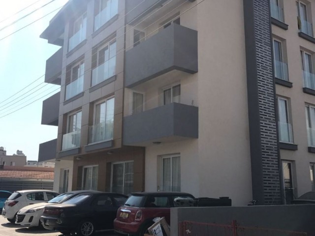 KUZEY KIBRIS,MAĞUSA,SAKARYA BÖLGESINDE SATILIK 1+1 EŞYALI DAİRE