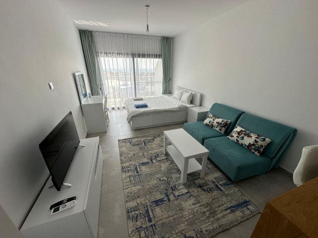 NORTH CYPRUS: STUDIO FOR RENTAL WITHIN THE SITE IN İSKELE LONG BEACH