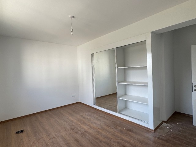 SPACIOUS AND SPACIOUS 3+1 FLAT FOR SALE IN FAMAGUSA ÇANAKKALE