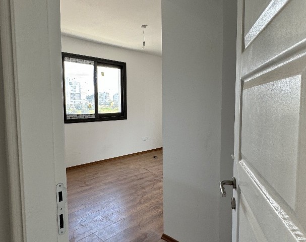 SPACIOUS AND SPACIOUS 3+1 FLAT FOR SALE IN FAMAGUSA ÇANAKKALE