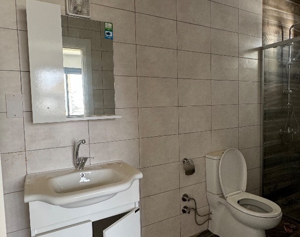 SPACIOUS AND SPACIOUS 3+1 FLAT FOR SALE IN FAMAGUSA ÇANAKKALE