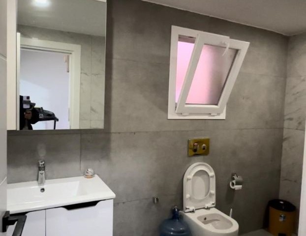 KUZEY KIBRIS  MAGUSA MERKEZ SATILIK 3+1 EŞYALI PENTHOUSE 