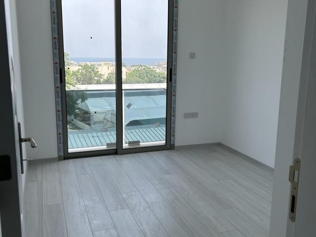 KUZEY KIBRIS GİRNE ALSANCAK BÖLGESİ SATILIK 2+1 DAİRE 