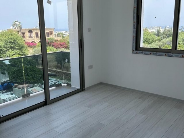 KUZEY KIBRIS GİRNE ALSANCAK BÖLGESİ SATILIK 2+1 DAİRE 