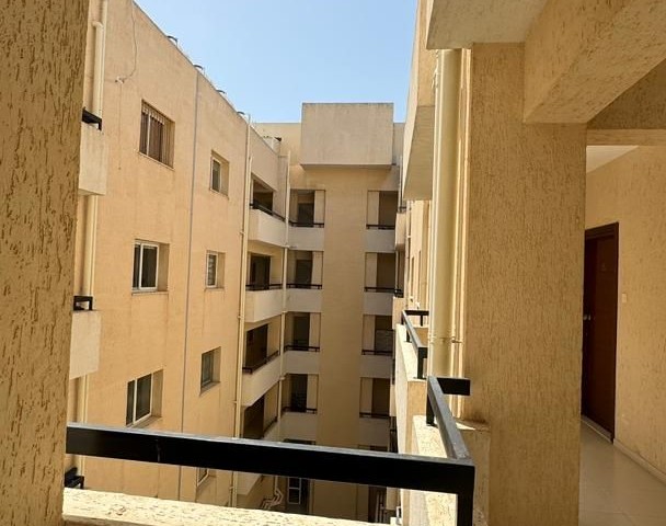 NORTH CYPRUS FAMAGUSA GULSEREN SAFAK PLAZA 1+1 FLAT FOR RENT