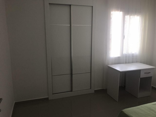 NORDZYPERN FAMAGUSA REGION SAKARYA GOLDEN RESIDENCE 2+1 KOMPLETT MÖBLIERTE WOHNUNG ZU VERKAUFEN