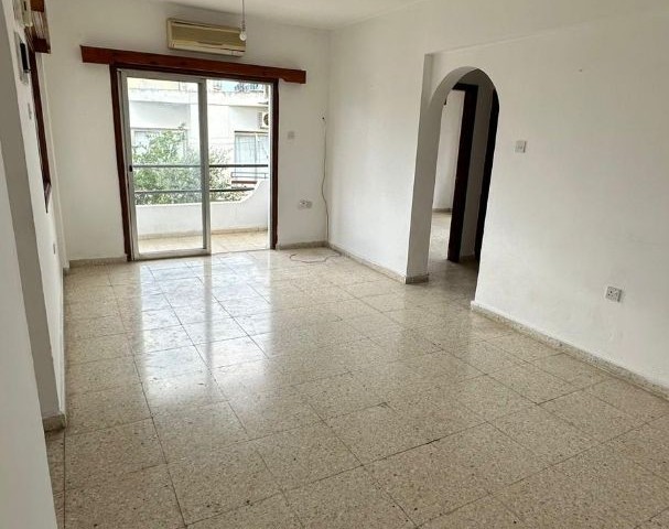 KUZEY KIBRIS GAZİMAĞUSA SAKARYA BÖLGESİ SATILIK 2+1 DAİRE 