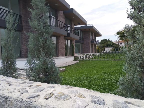 Villa For Sale in Alsancak, Kyrenia