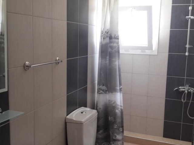 2 odalı / Eşyalı apartman dairesi Girne Merkez