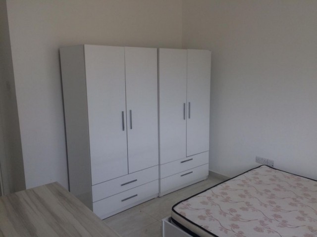 Flat To Rent in Zeytinlik, Kyrenia