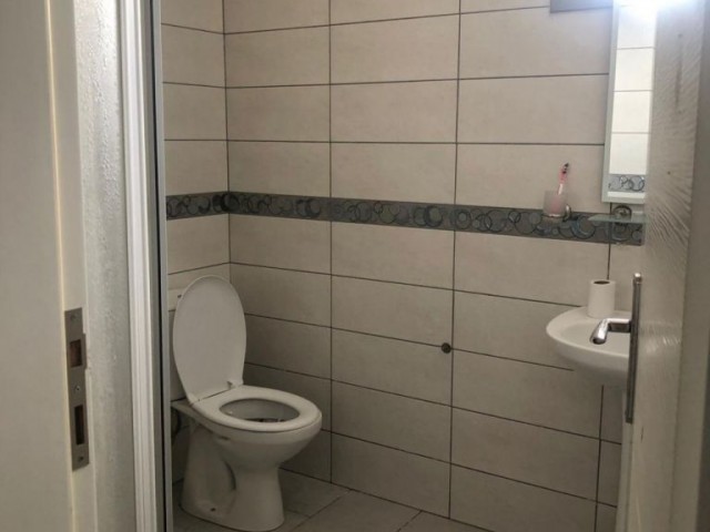 GİRNE MERKEZDE FULL EŞYALI KİRALIK LÜX PENTHOUSE 