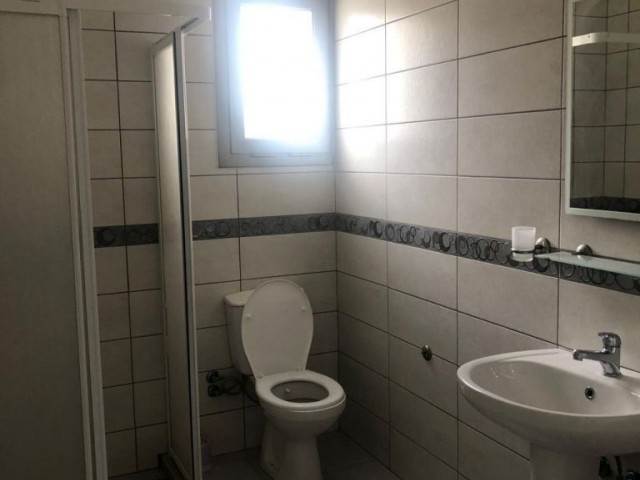 GİRNE MERKEZDE FULL EŞYALI KİRALIK LÜX PENTHOUSE 