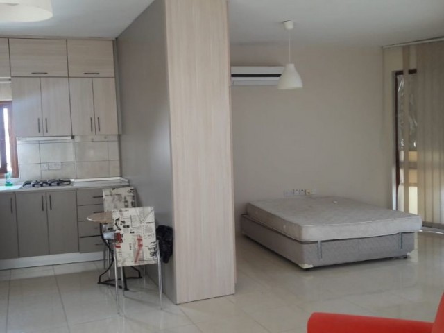 Studio Flat To Rent in Girne Merkez, Kyrenia