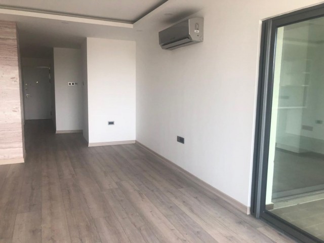 Flat To Rent in Girne Merkez, Kyrenia