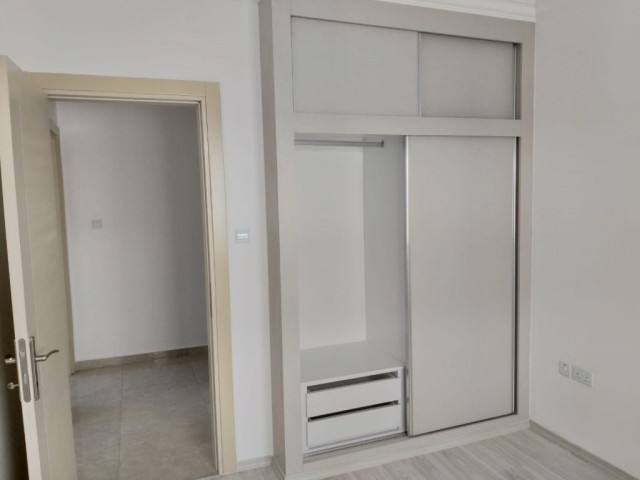 GİRNE MERKEZDE 3+1 EŞYASIZ SATILIK DAİRE 