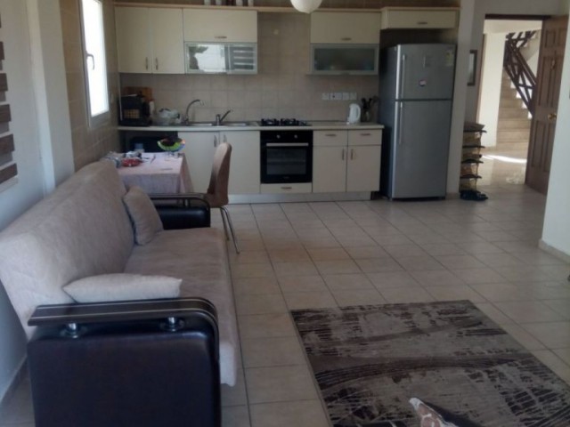 Flat To Rent in Girne Merkez, Kyrenia