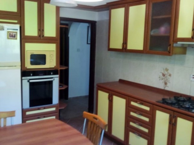 Detached House To Rent in Girne Merkez, Kyrenia