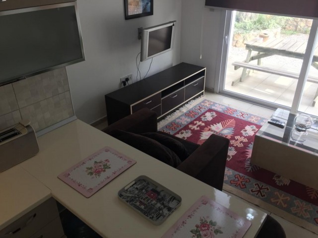 Flat To Rent in Karaoğlanoğlu, Kyrenia