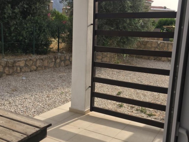 Flat To Rent in Karaoğlanoğlu, Kyrenia